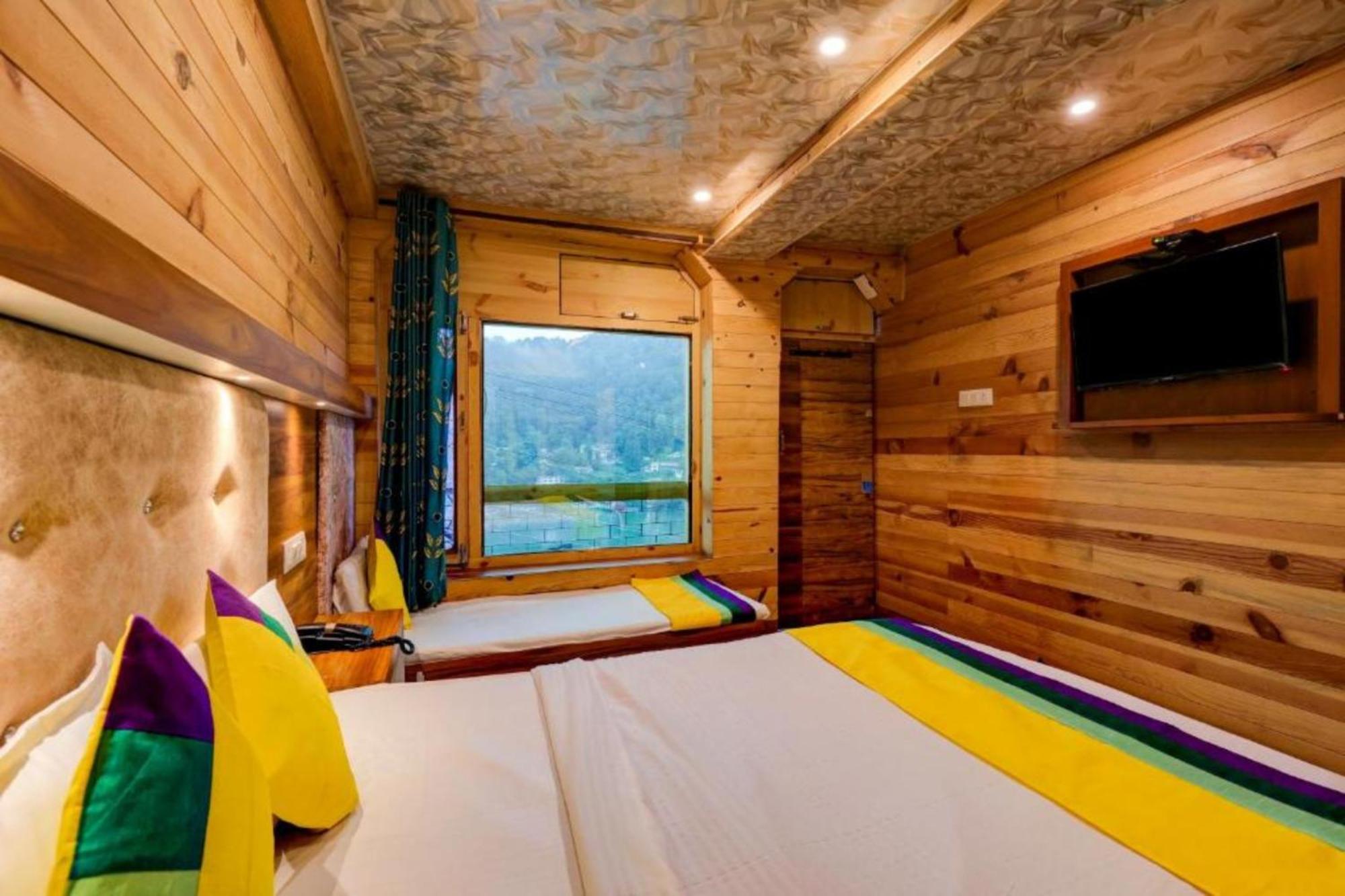 Hotel Vinayak Nainital Near Mall Road Lake View Room Exterior foto